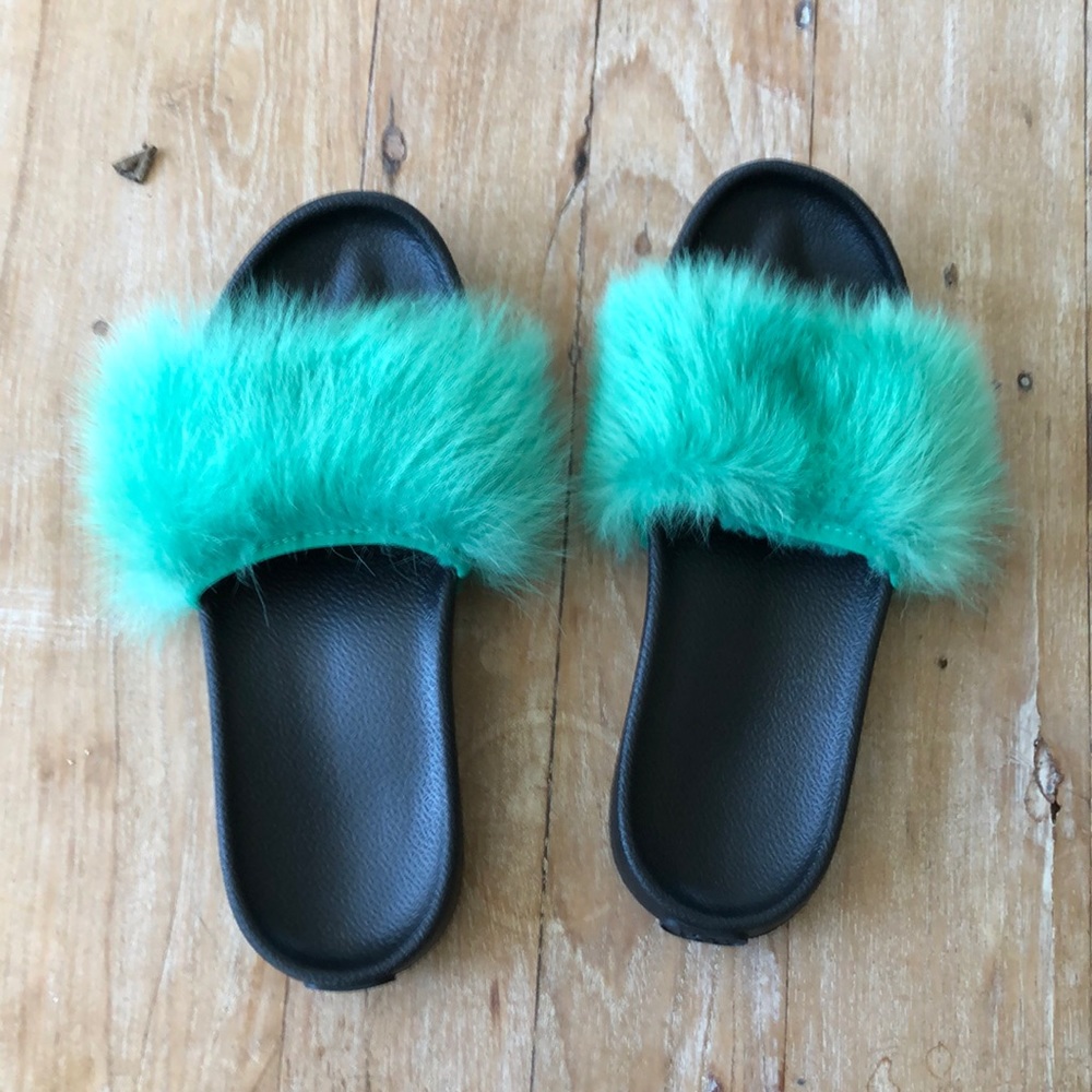 Ugg Faux Fur sandals size 7